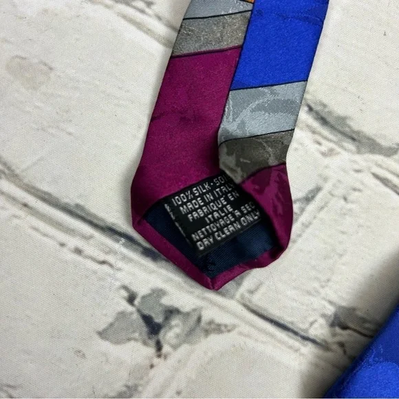 Vintage Woody Woodpecker and friends 100% silk tie - Picture 3 of 3